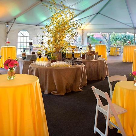 Trumbull Marriott Shelton Bagian luar foto